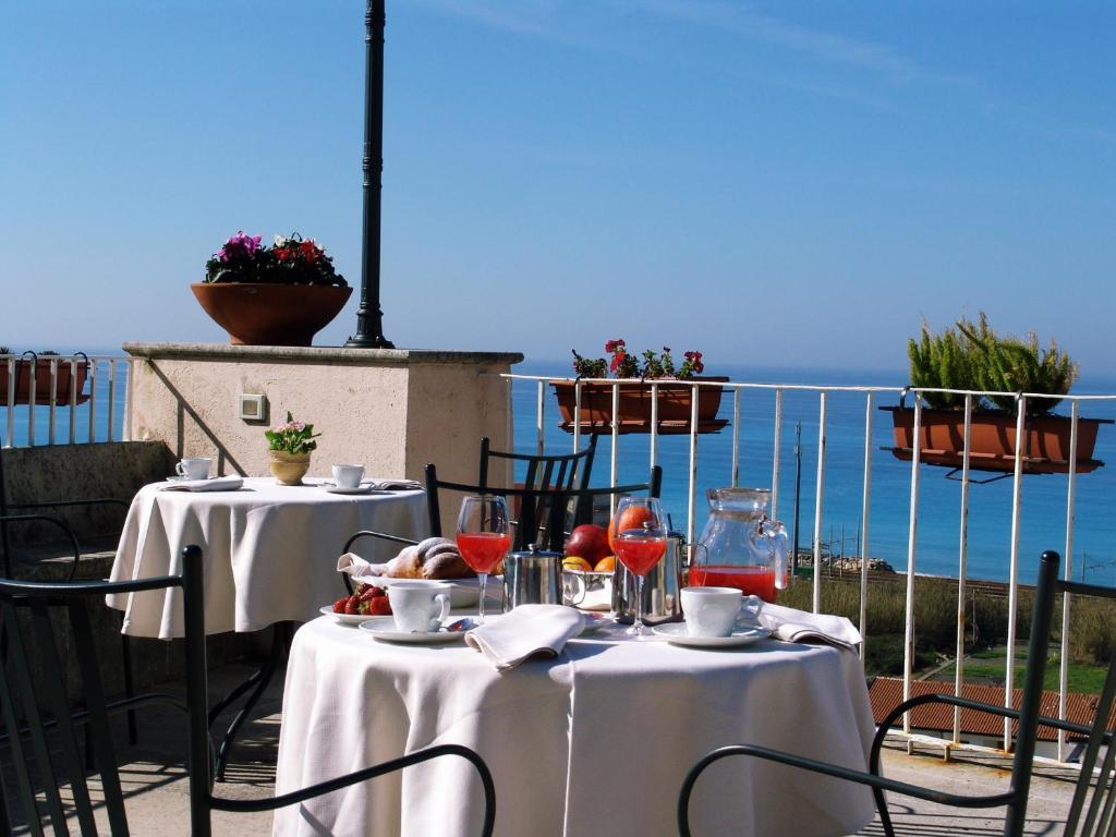 Hotel Ristorante Le Clarisse Амантеа Екстер'єр фото